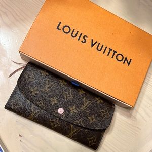 Louis Vuitton Emilie Wallet